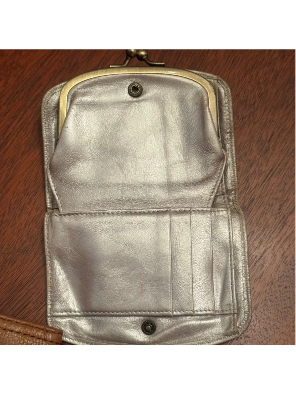 Hobo International Metallic Silver Leather Kiss Lock Coin Purse Card Wallet Flor